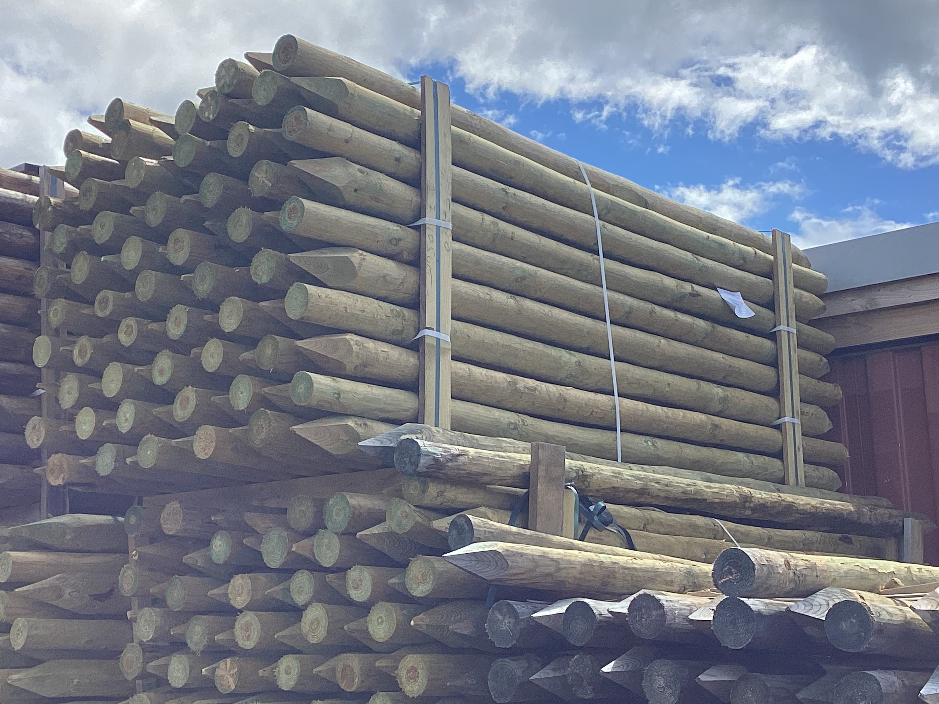 75-90x2600 (15yr) deer stob/post