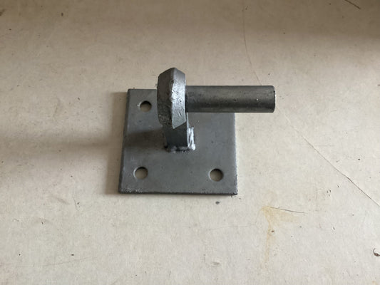 4x4 Hook on Plate