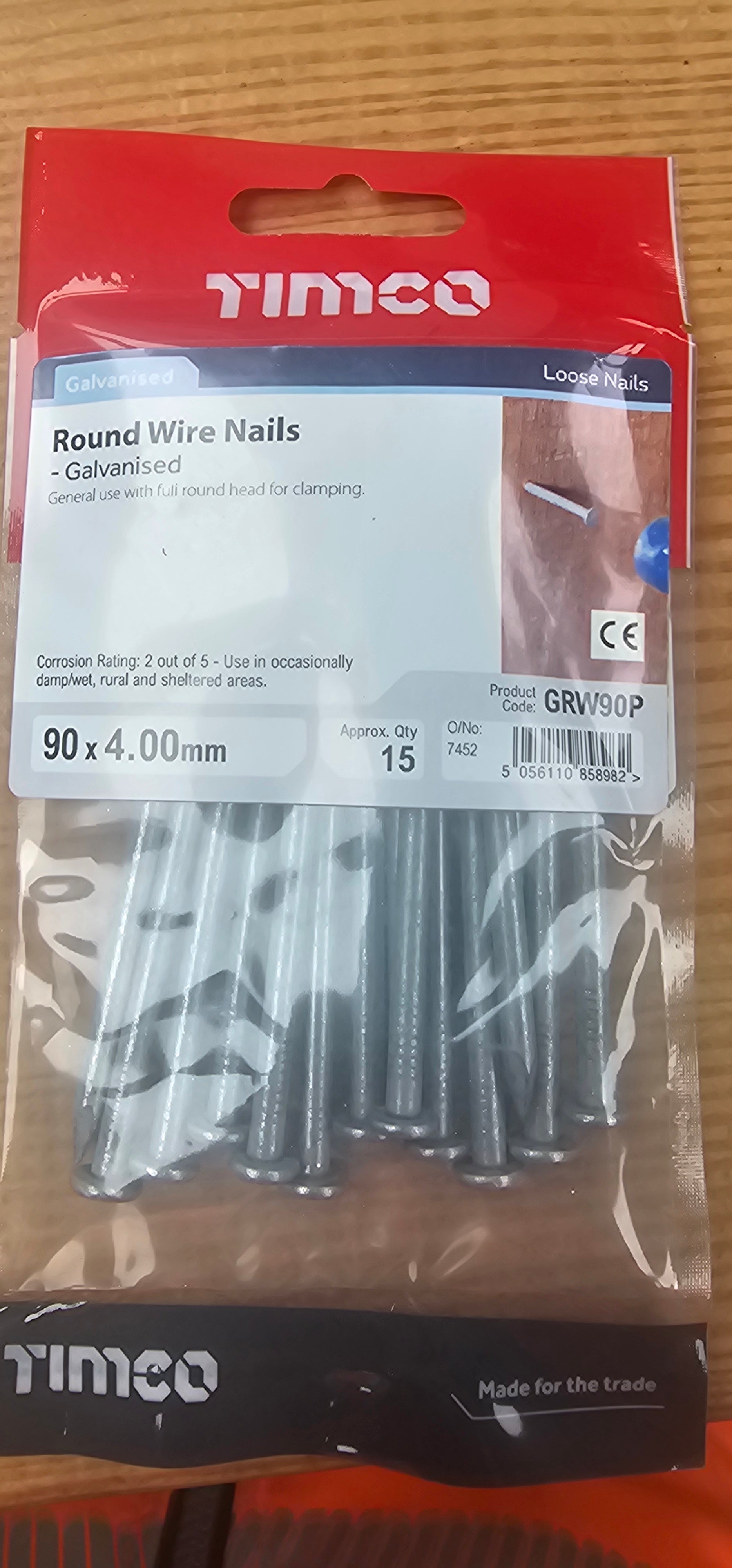90x4.00mm Round Wire Nails (15)